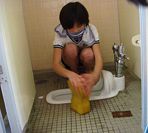 落合小学校卒業記念トイレ磨き